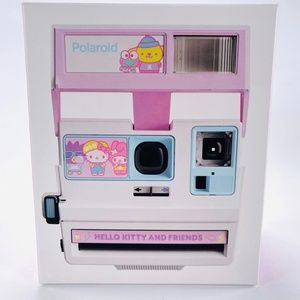 Polaroid x Hello Kitty & Friends 600 Camera LIMITED